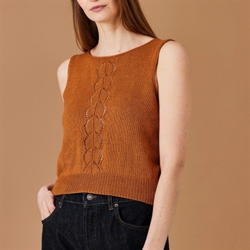 891162 Top vest med hulmønster_Elise
